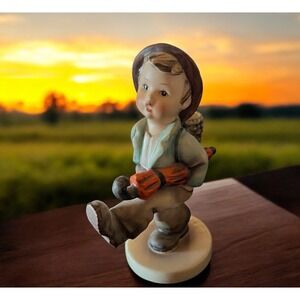 Goebel Hummel Globe Trotter Young Boy Umbrella Basket Figurine 79 Vintage‎ Decor